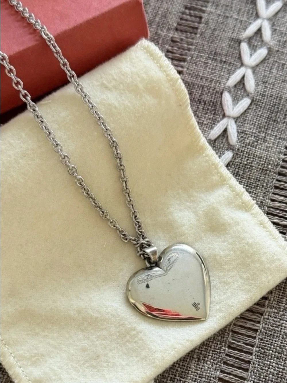 James Avery retired lasting love pendant with JA 20” rolo chain- NWT BEAUTIFUL!